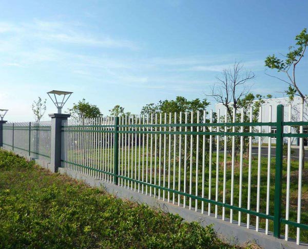 十堰鋅鋼護(hù)欄會生銹嗎？生銹是什么原因造成