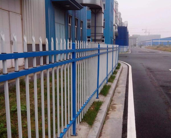 十堰鋅鋼護(hù)欄美觀(guān)性比較重要